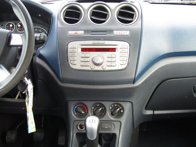 Ford Tourneo Connect (2010) 1.8 TDCi 81kW BEZ DPF - fotka 18 z 34
