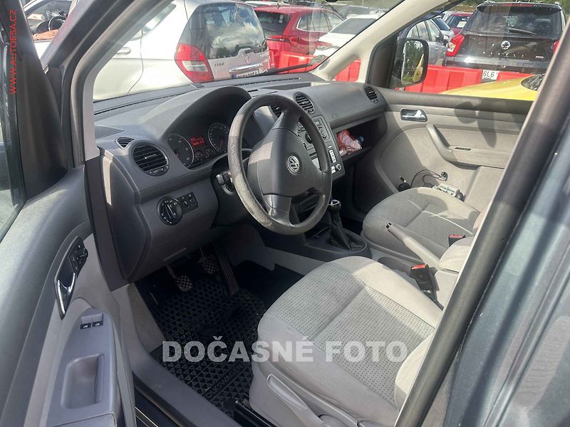 Volkswagen Caddy (2009) 1.9TDi 7míst, 2.maj, AAC - fotka 3 z 3