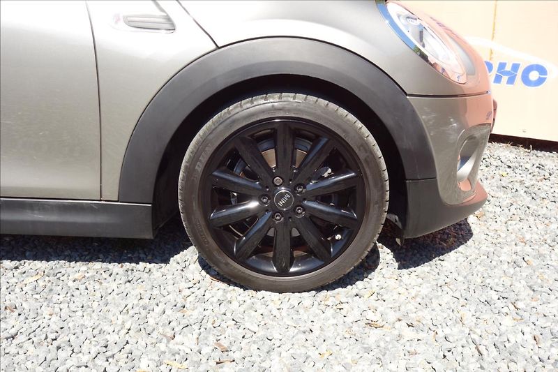 Mini Cooper 1,5 i 100KW, LED, 54TIS.KM. - fotka 9 z 38