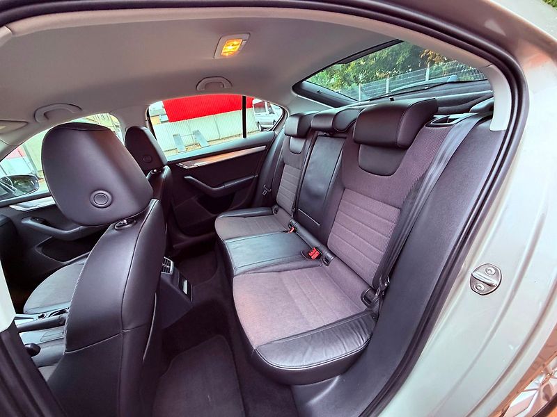 Škoda Octavia 1.4 TSi DSG Style, Navi, TOP - fotka 12 z 27