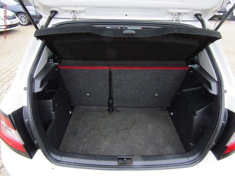 Škoda Fabia (2016) 1.2 TSi, ČR, AC, výhřev sed - fotka 7 z 21