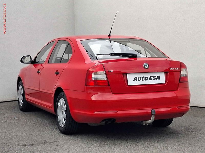 Škoda Octavia (2012) 1.4TSi, 1.maj,ČR, servis - fotka 6 z 15