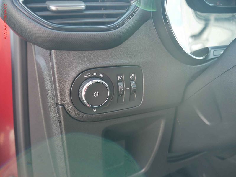 Opel Crossland (2022) 1.2PT, ČR, STK2/28, LED, AC - fotka 12 z 22