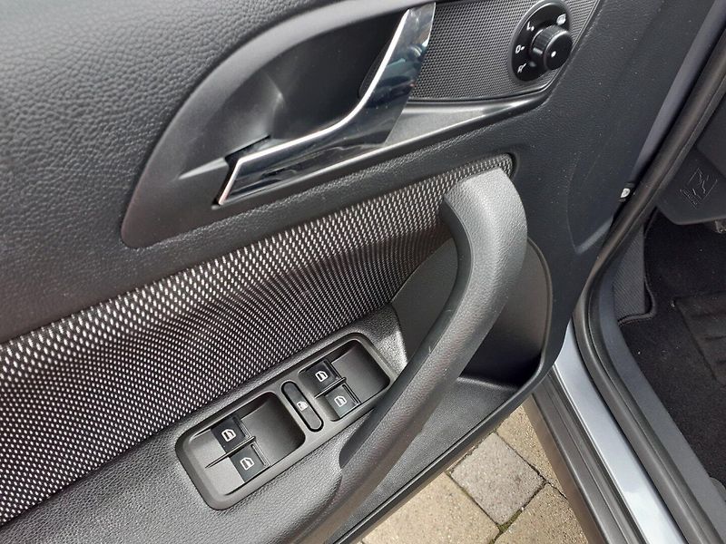 Škoda Yeti (2013) 1.2 TSi Plus Edition - fotka 14 z 40
