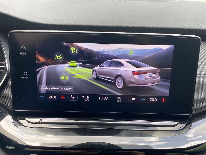Škoda Octavia (2023) 2.0 TDI DSG SportLine - fotka 15 z 35