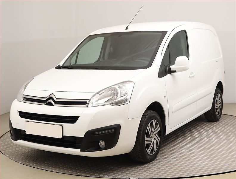 Citroën Berlingo (2016) 1.6 HDi, 3Místa, ČR, DPH - fotka 2 z 15
