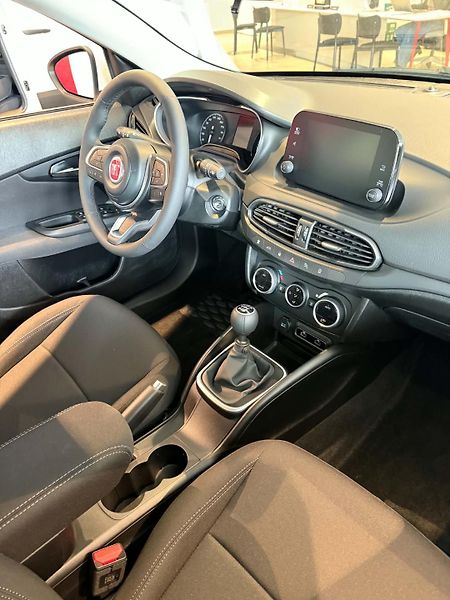 Fiat Tipo (2026) Sedan 1.6 MultiJet  - fotka 3 z 6