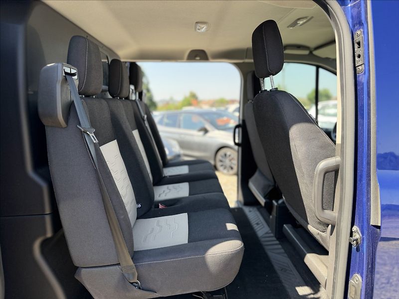 Ford Transit Custom 2,0 125kW 5MÍST WEBASTO DPH TZ - fotka 20 z 32