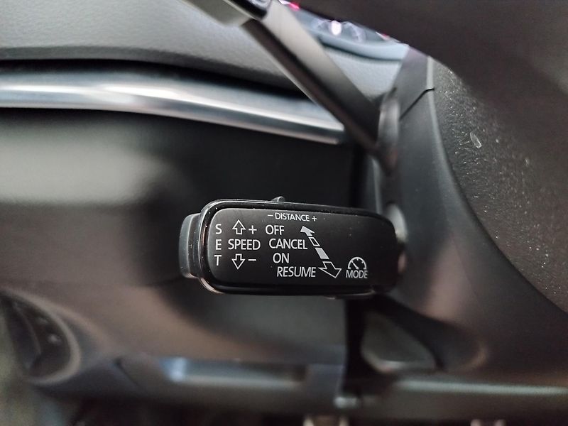 Škoda Karoq (2017) 1,0TSI,85KW,FULL,LED,ALU,KŮŽE - fotka 31 z 34