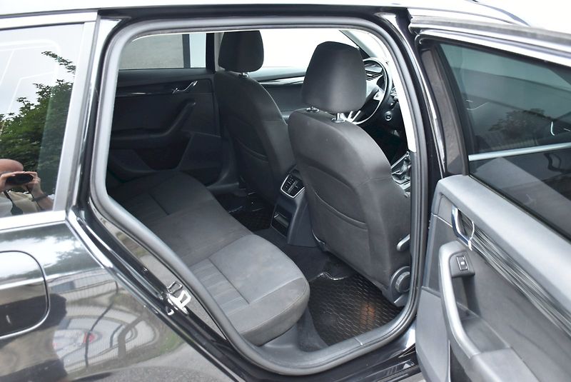 Škoda Octavia (2018) OCT.COM STY TD 110/2.0 M6F - fotka 14 z 20