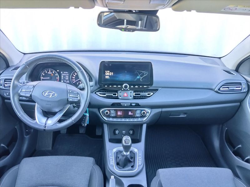 Hyundai i30 1,5   1,5 T-GDI mHEV Smart 117 - fotka 4 z 30