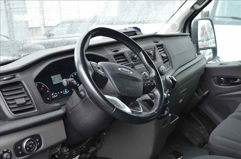 Ford Transit (2021) 2,0 D - fotka 13 z 19