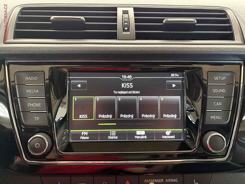 Škoda Fabia (2015) 1.4 TDi, panorama, autoAC - fotka 11 z 15