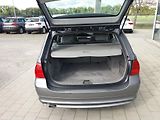 BMW Řada 3 (2010) 2.0d,105kW,VÝHŘEV.SEDADEL!! - náhled 7