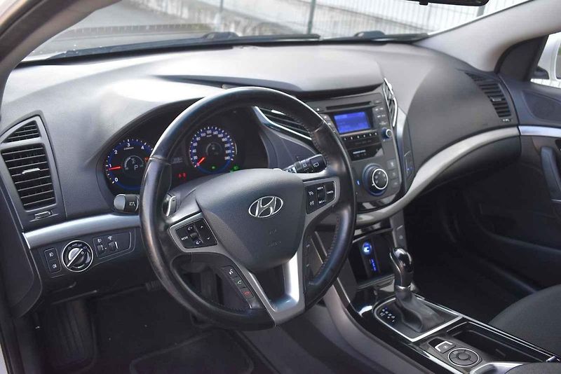 Hyundai i40 kombi je velké auto za poměrně příznivé ceny
