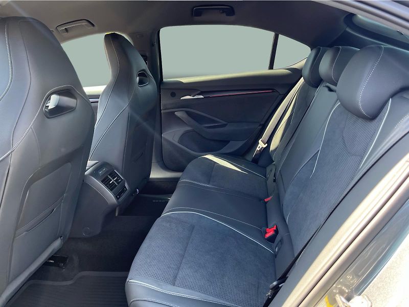 Škoda Superb SPORTLINE 2.0TDI 142kW 4X4 A7A - fotka 12 z 25