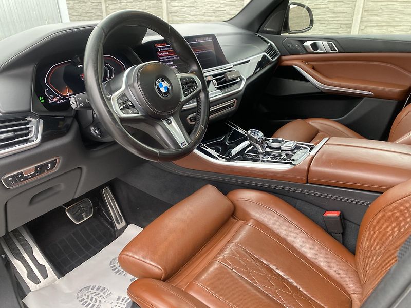 BMW X5 M50XD 4x4 400PS CZ DPH FULL 1A - fotka 103 z 171