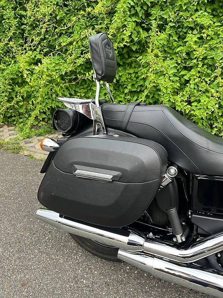 Harley-Davidson FXDB Dyna Street Bob (2017) - fotka 13 z 17