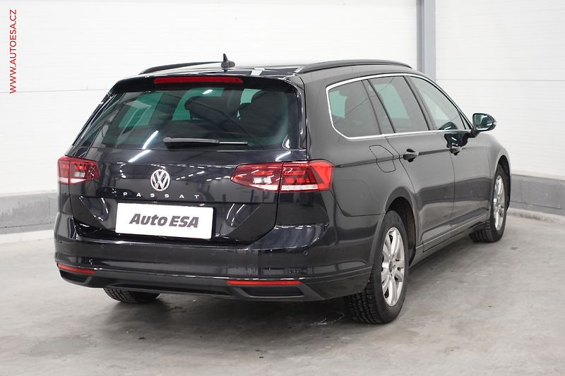 Volkswagen Passat (2020) 2.0TDi, DSG, LED, navi - fotka 4 z 22