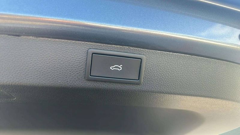 Škoda Karoq Top Selection 1,5TSI 110kW DSG - fotka 27 z 31