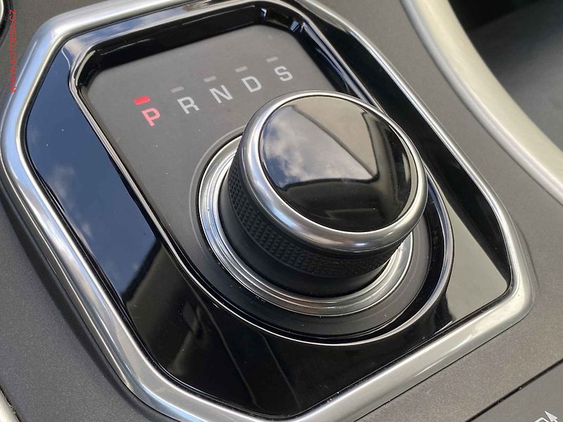Land Rover Range Rover Evoque (2017) 2.0 SD4 4X4, AT, kůže, navi - fotka 15 z 18
