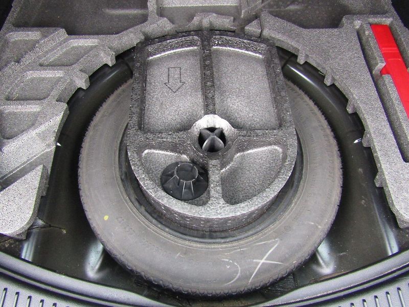 Ford Mondeo (2011) 1.6 TDCi 85kW - fotka 26 z 45