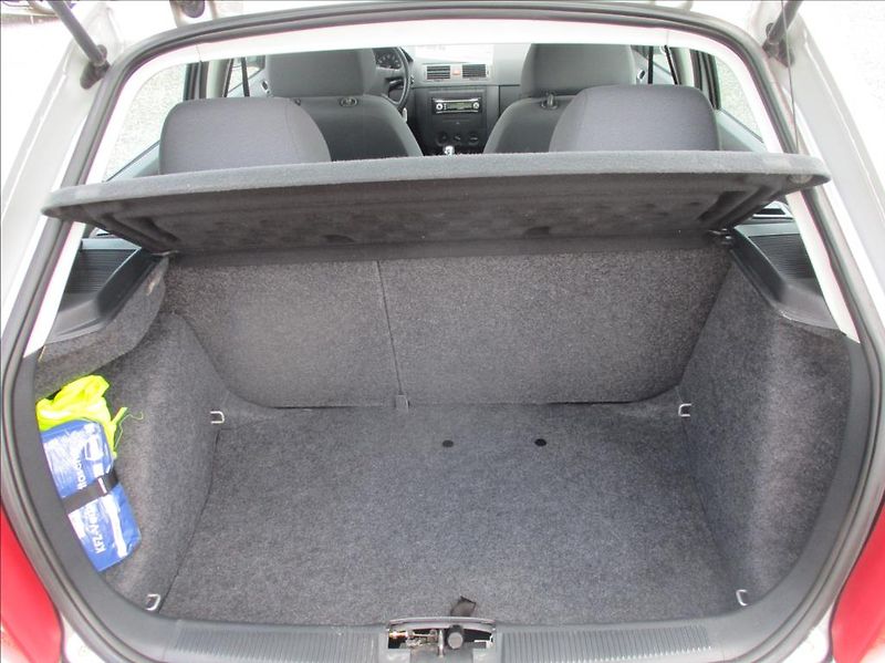 Škoda Fabia 1,4 i 16v, eleg.,klima,servis, - fotka 9 z 33