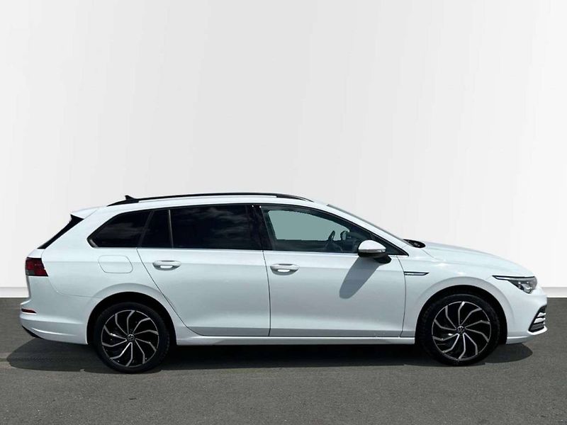 Volkswagen Golf (2021) 1.5 TSI Style - fotka 10 z 20
