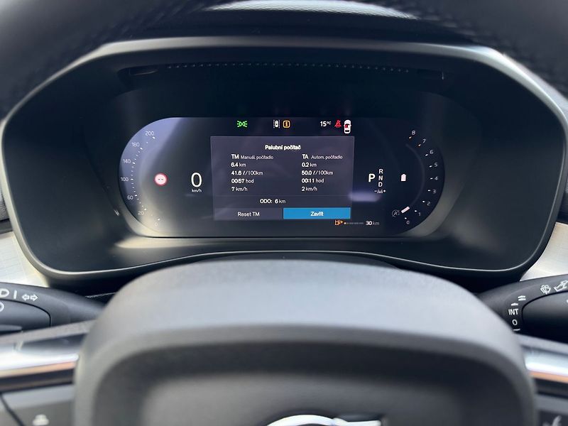 Volvo XC40 (2026) ULTRA B4, 360°, PIXEL LED - fotka 23 z 31