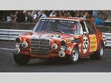 Mercedes-Benz AMG 300 SEL 6.8 „Rudá svině“.