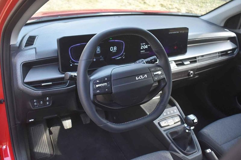 Kia Stonic je dostupné a dobře jezdící malé rodinné auto.