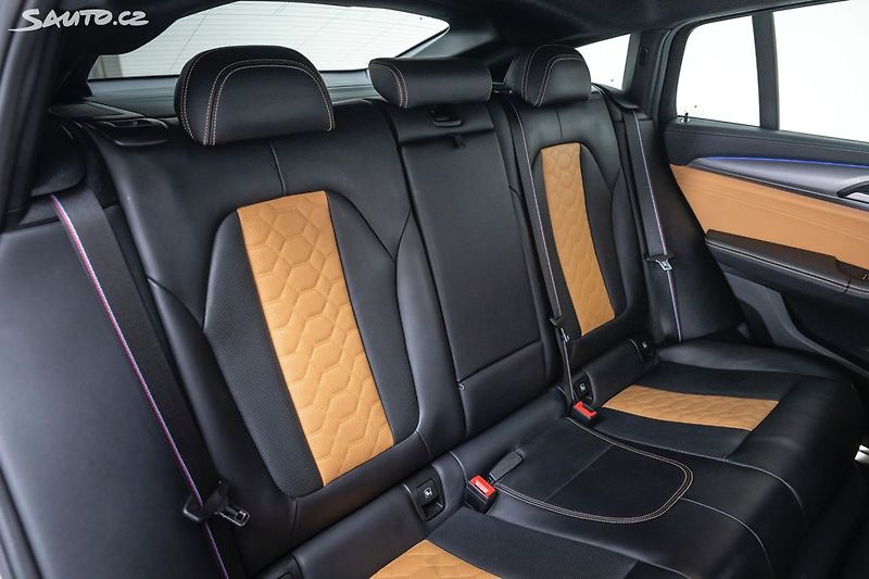 BMW X4 M COMPETITION*CZ*SERVIS - fotka 15 z 47