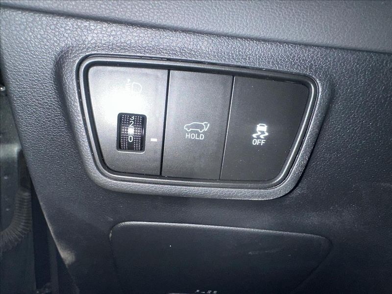 Hyundai Tucson 1,6 D HP 4WD DCT MHEV STY PR C - fotka 19 z 31