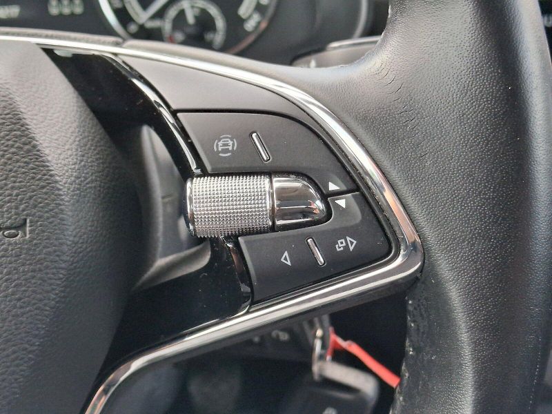 Škoda Scala (2022) Ambition 1,0TSi 81kW - fotka 30 z 34