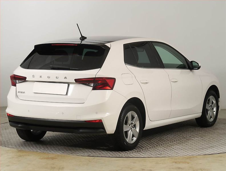 Škoda Fabia (2021) 1.0, Serv.kniha, Tempomat - fotka 5 z 18