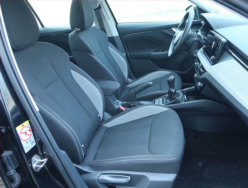 Škoda Kamiq (2025) 1.0 TSI - fotka 9 z 25