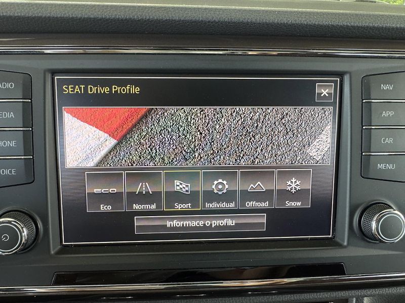 Seat Ateca 2,0TDI 140kW*4x4*DSG*XCELLENCE - fotka 23 z 34