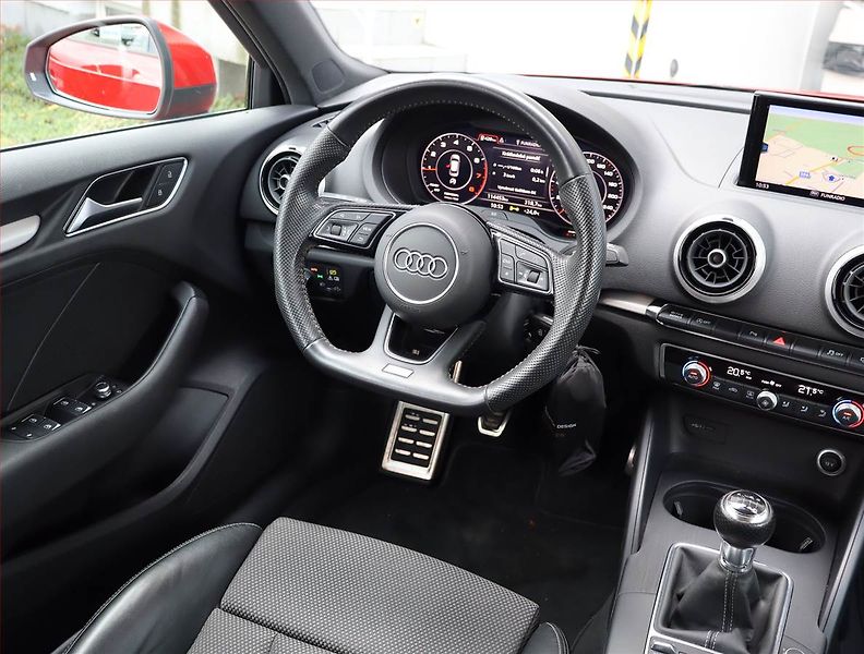 Audi A3 (2018) S-Line 1.5 TFSI, Serv.kniha - fotka 7 z 19