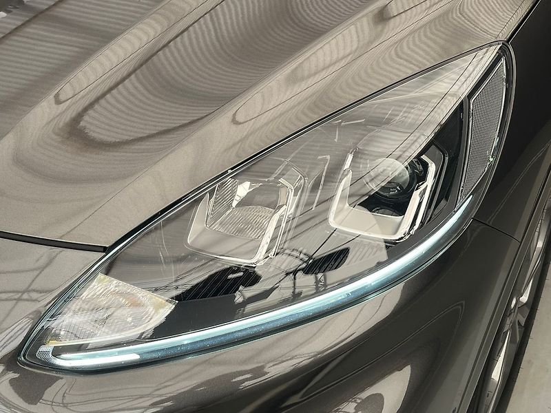 Ford Kuga 2.5 Duratec HEV 4x4 ST-LINE - fotka 43 z 66