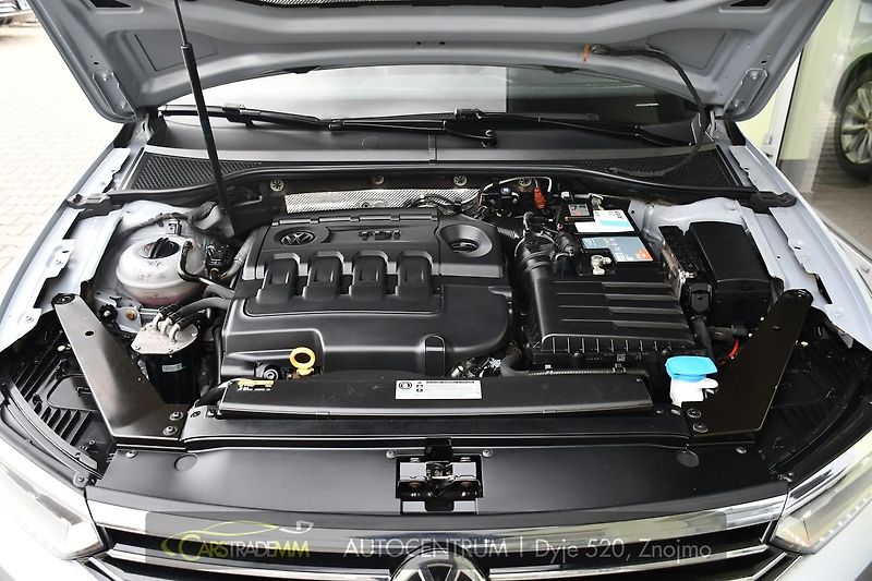 Volkswagen Passat 2,0TDi DSG NAVI 2xKOLA  - fotka 49 z 51