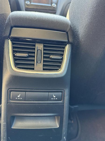 Škoda Octavia 1.4 TSi 110kW DSG sport.sedadl - fotka 22 z 24