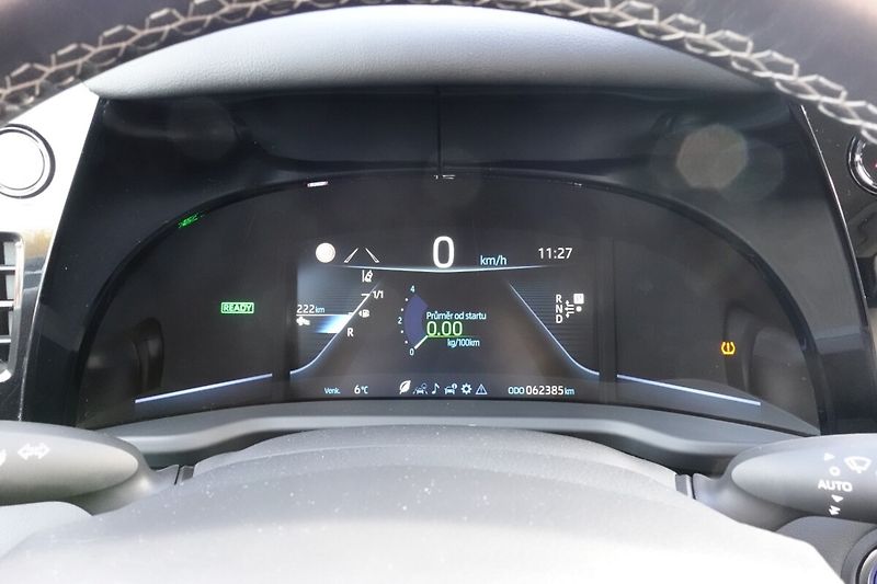 Toyota Mirai Fuel cell Comfort - fotka 22 z 29