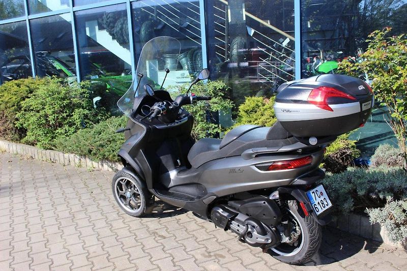 Piaggio MP3 500 LT (2017) 2017 TOP - fotka 12 z 13