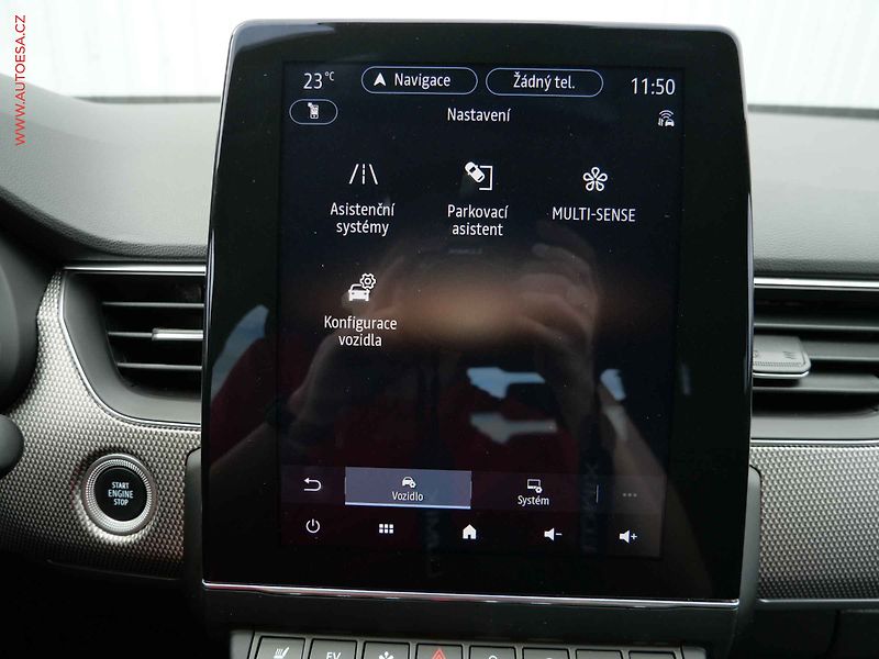 Renault Arkana (2023) 1.6 SCe, ČR, AT, LED, navi - fotka 28 z 31