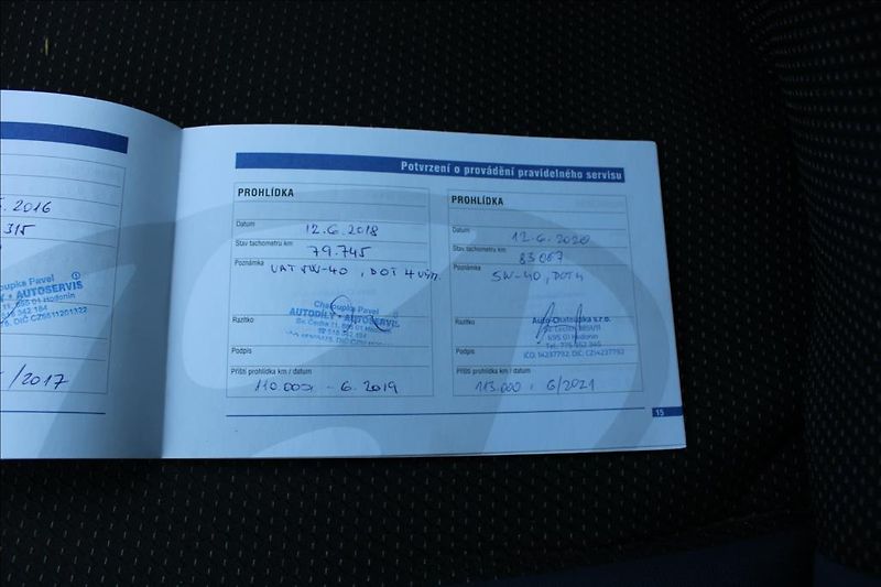 Hyundai ix35 2,0 i  KLIMA,STK 5/2028,TAŽNÉ - fotka 24 z 30