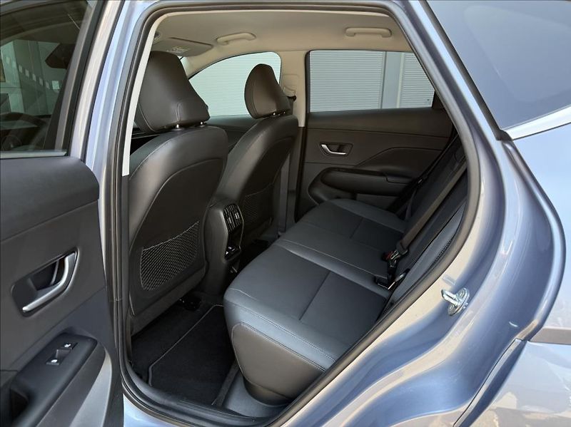 Hyundai Kona Power 65kWh  Style Premium - fotka 11 z 29
