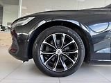 Volvo V60 B4 AUT*145kW*KeyLess*Tažné - náhled 30