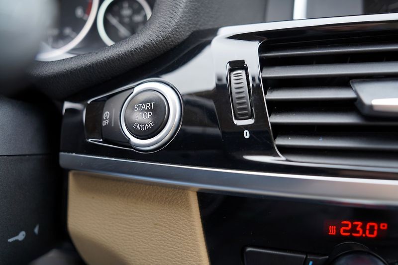 BMW X3 2.0d sDrive/AT/150 PS/šíbr - fotka 38 z 40