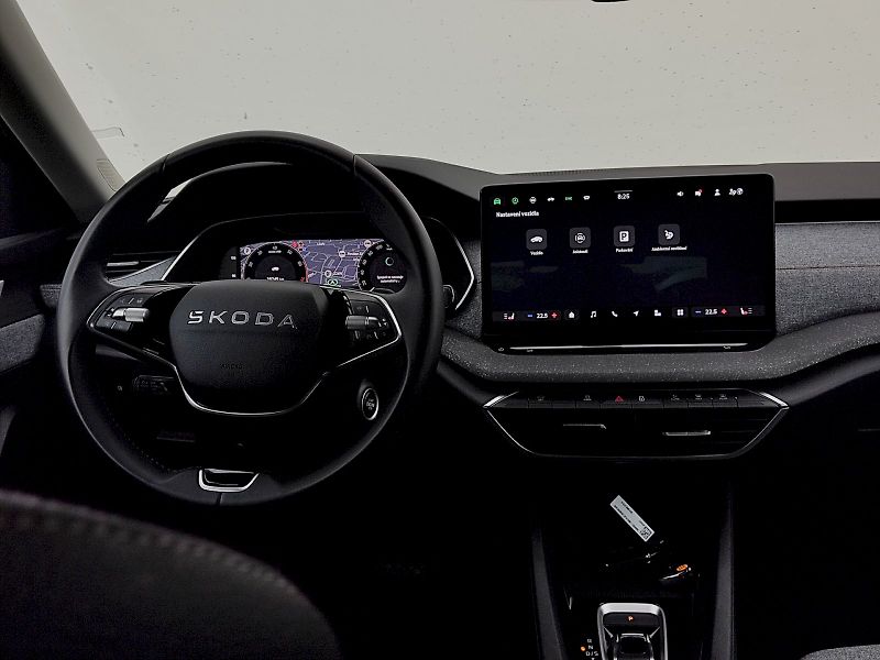 Škoda Octavia (2025) Top Selection  1,5 Tsi 110 Kw - fotka 6 z 38