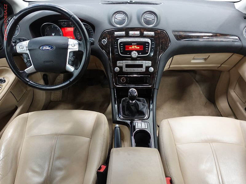 Ford Mondeo (2009) 2.0TDCi, AC, park.čidla - fotka 8 z 22